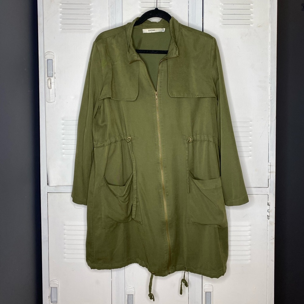 Cool Lightweight Army Green Jacket